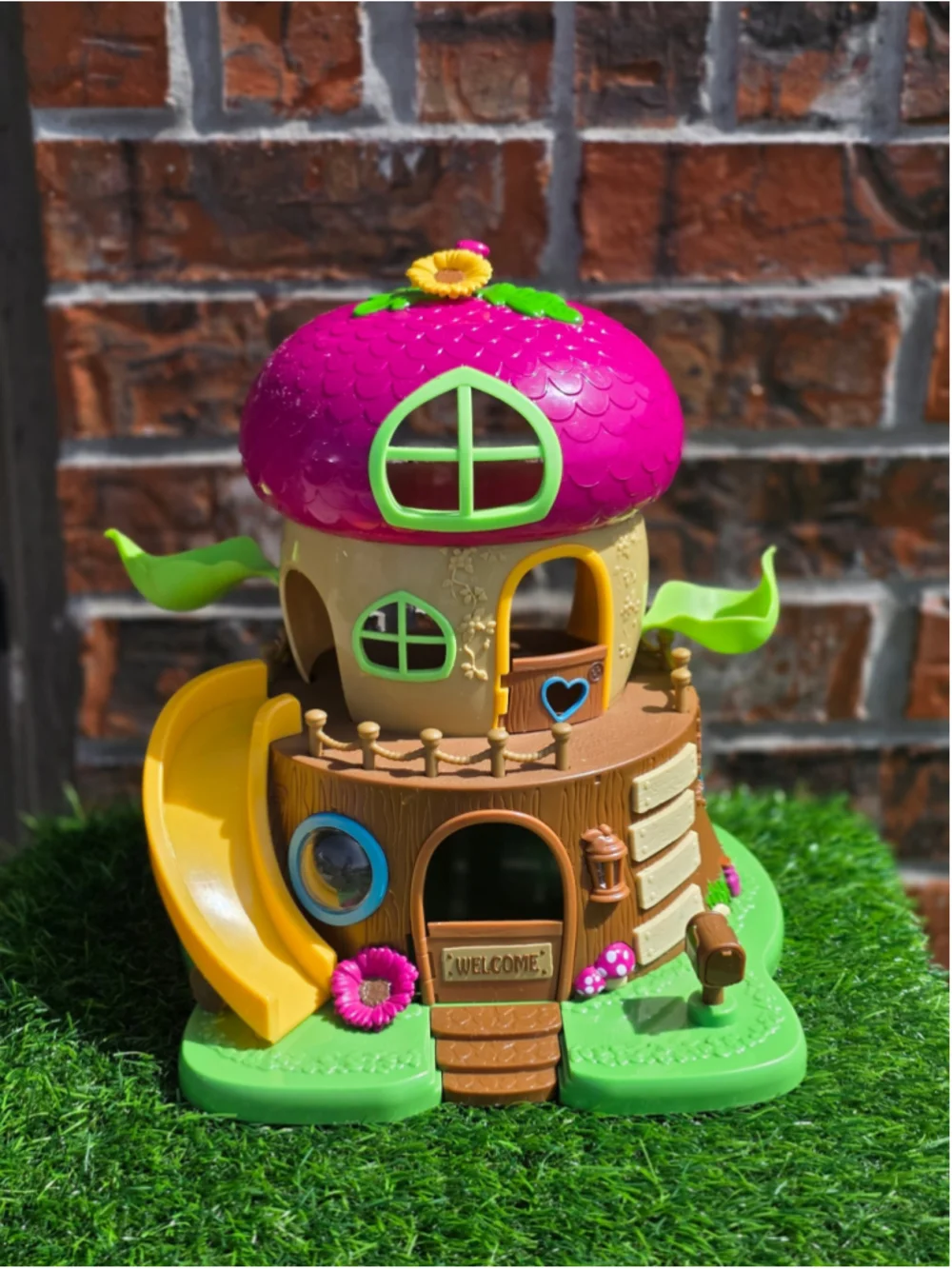 Lil Woodzeez Acorn Treehouse Playset One Size Pink Brown